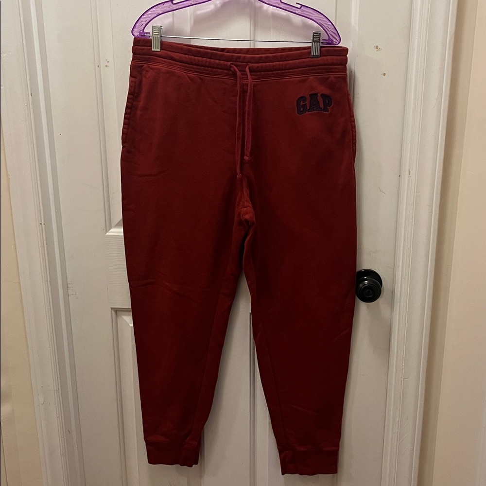 EUC Gap Men’s Rose Russet Logo Joggers - Sz Large